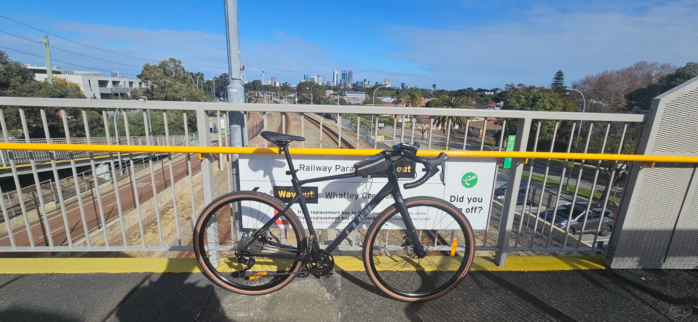 looking for friends_4_Blair Morris_来自小红书网页版.jpg